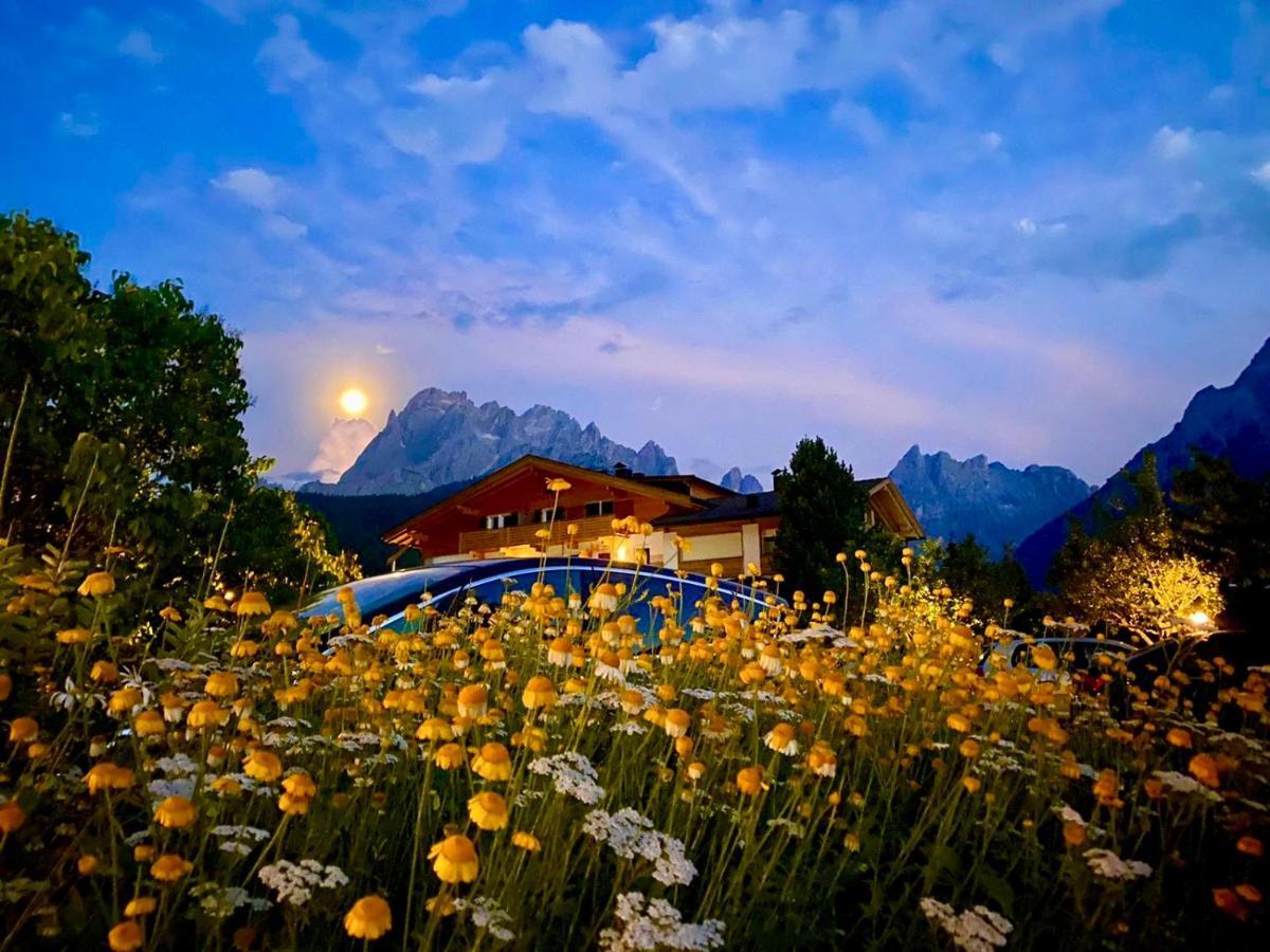 Hotel Holzer Sexten Exterior photo